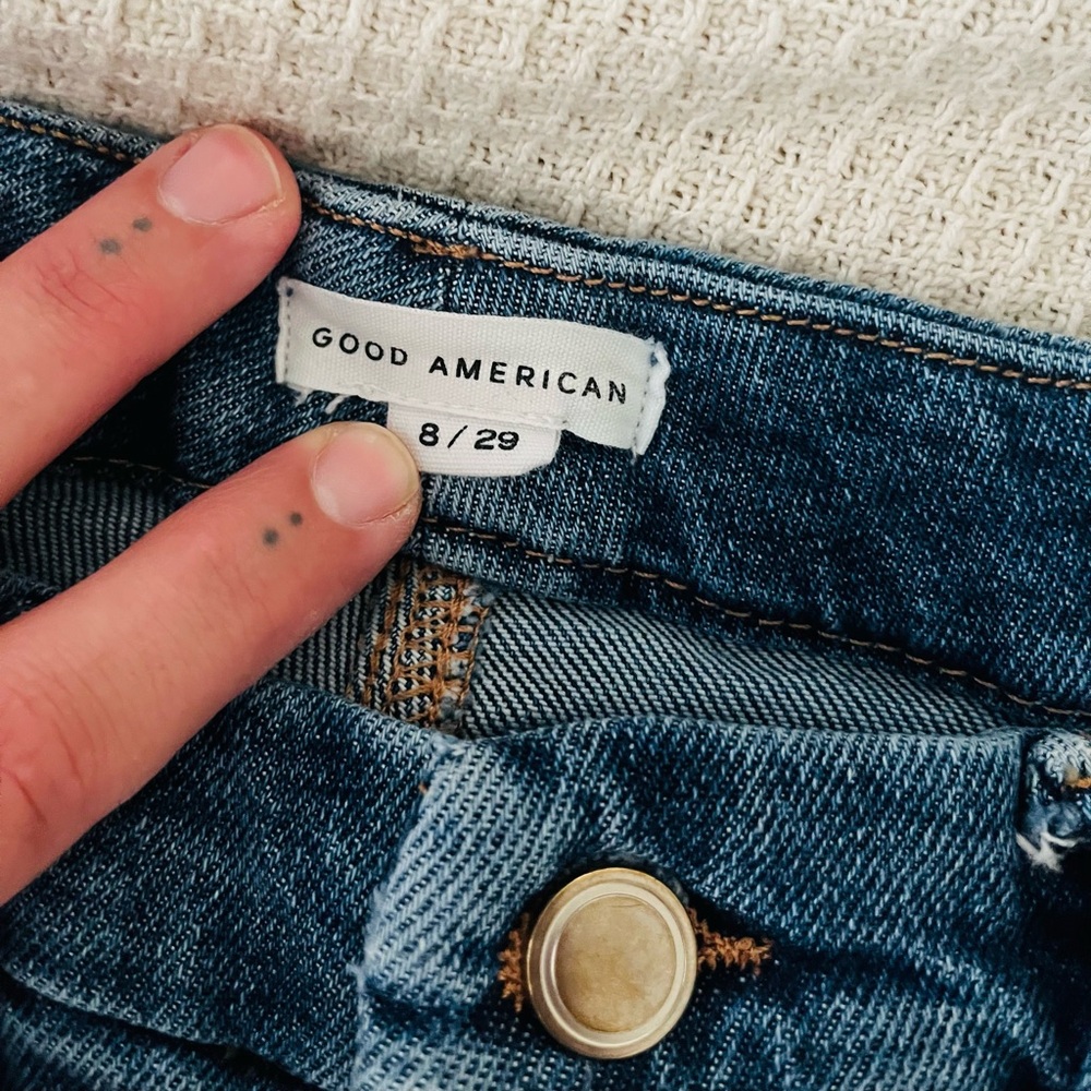 Good American Ankle Cropped Jeans - Picture 2 of 5